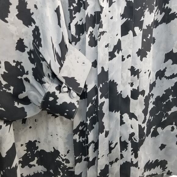 Joie Silk 3/4 Sleeve Blouse V-Neck Pleated Front Black Gray Medium - Picture 3 of 7